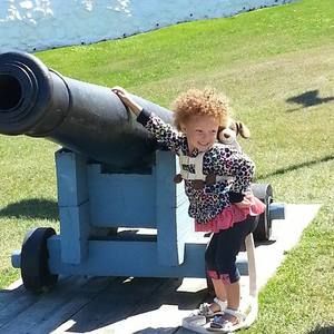 Meet your Posher, Leona